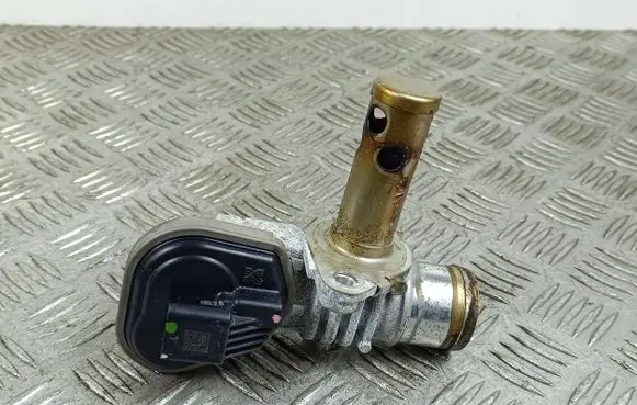Jeep Grand Cherokee WL EGR valve