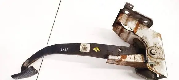 Hyundai Santa Fe Brake pedal