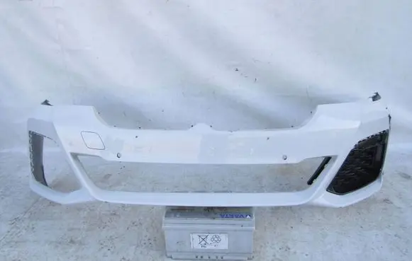 BMW 5 G30 G31 Front bumper 8098644