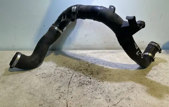 Volkswagen PASSAT B8 Intercooler hose/pipe 5Q0145840