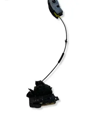 Ford Focus Front door lock 2S4AA21813CB