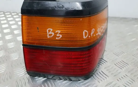 Volkswagen PASSAT B3 Rear/tail lights 357945258