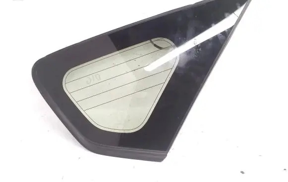 Toyota Prius (XW30) Rear side window