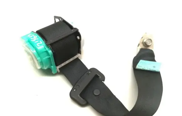 Mazda 3 II Middle seatbelt (rear) TKAB0EH896
