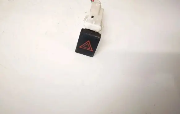 Nissan Qashqai Hazard light switch valeo25290
