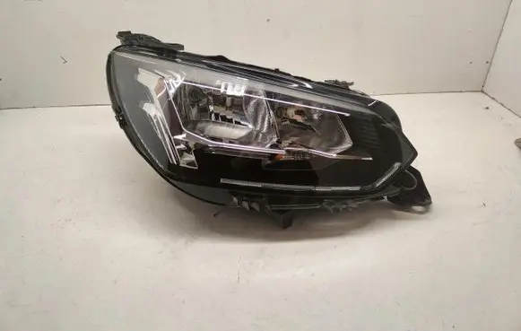 Peugeot 208 Headlight/headlamp
