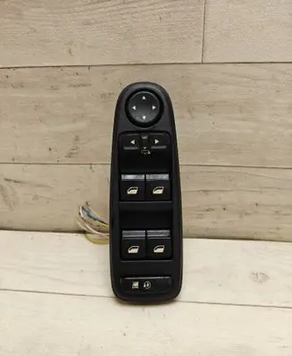 Citroen C4 I Picasso Electric window control switch 96639383ZD