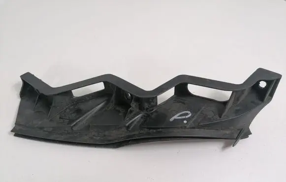Volkswagen PASSAT B6 Front bumper mounting bracket 3C0807890