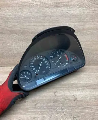 BMW 5 E39 Speedometer (instrument cluster) 6914874 110008784