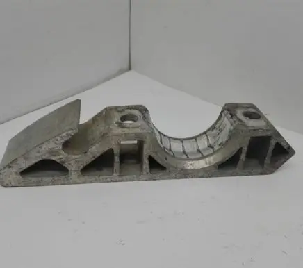 Audi Q7 4L Sway bar bush bracket, front 7L0411063B