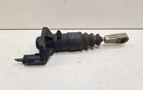Clutch master cylinder