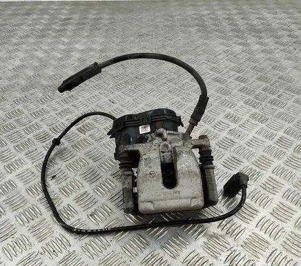 Mercedes-Benz A W176 Rear brake caliper A0004232381