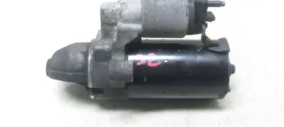 Toyota Avensis T270 Starter motor 28100-0X040