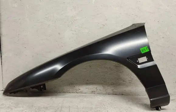 Mazda 323 Fender