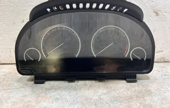 BMW 5 F10 F11 Speedometer (instrument cluster) 9255567 8795128