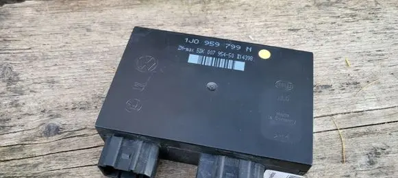 Volkswagen Golf IV Seat control module 1J0959799N