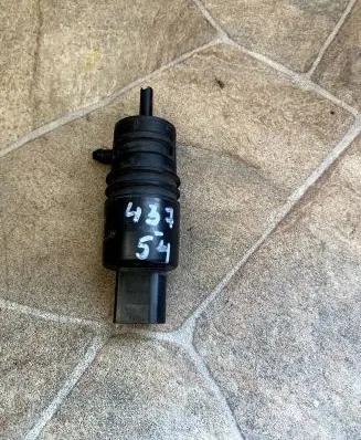 Mercedes-Benz E W212 Windscreen/windshield washer pump 2218690121