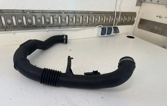 Renault Trafic II (X83) Intercooler pipe mounting bracket 8200829441 93861861 0281002566