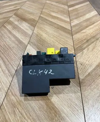 Mercedes-Benz CLK A208 C208 Fuse module 2085450132 302530