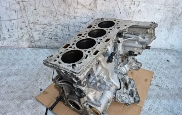 BMW 3 F30 F35 F31 Engine block 8642458 B48B 8602591