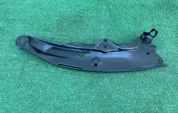 Volkswagen Golf VIII Radiator support slam panel 5H0806929B