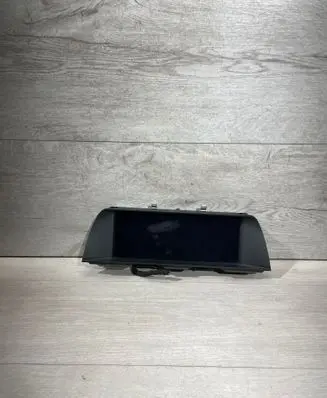 BMW 5 F10 F11 Screen/display/small screen 9284974 200000986 990001555