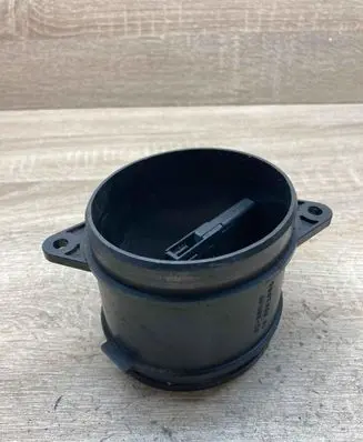 BMW 3 E90 E91 Mass air flow meter 7807020 7804150