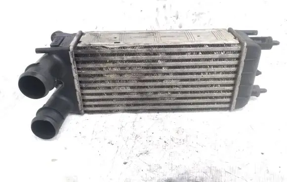 Peugeot 508 Intercooler radiator P9684946380