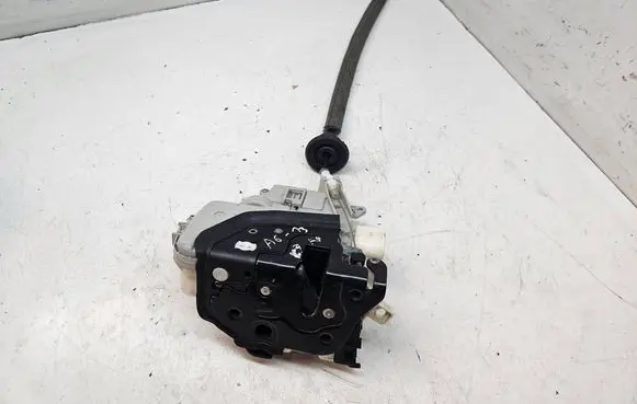 Audi A6 S6 C7 4G Front door lock 8J1837015C