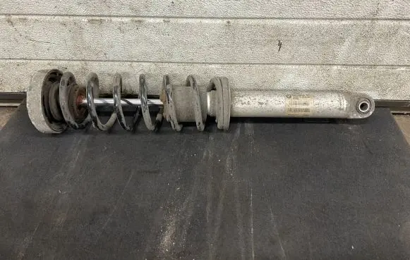 BMW 7 E65 E66 Rear shock absorber/damper 6758094