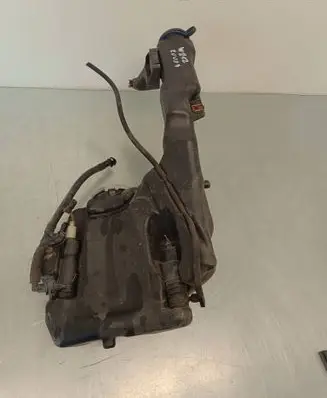 Mercedes-Benz E W212 Windshield washer fluid reservoir/tank A2048600960 A204869