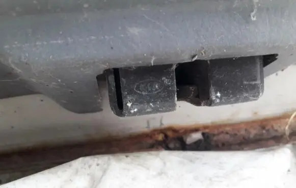 KIA Carnival Tailgate/trunk/boot lock/catch/latch