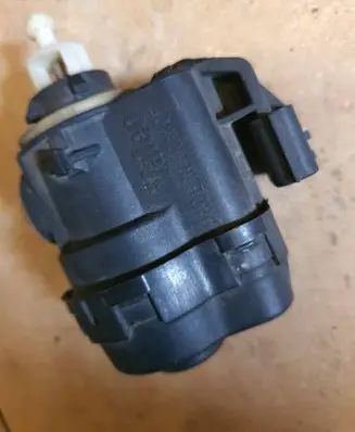 Opel Zafira A Headlight level adjustment motor PPGF20