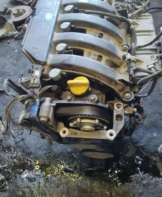Renault Laguna II Engine F4P770 F4P771