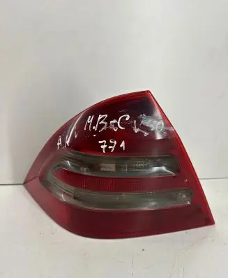 Mercedes-Benz C W203 Rear/tail lights
