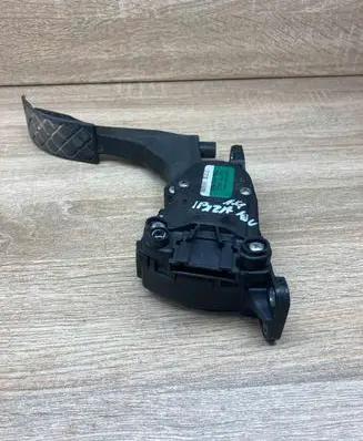 Seat Cordoba (6L) Accelerator throttle pedal 6Q1721503C 6PV008496