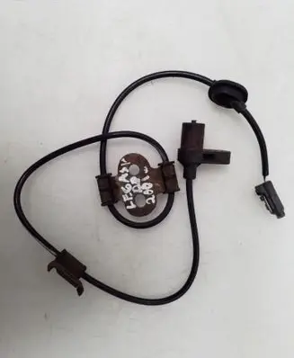 Subaru Legacy ABS brake wheel speed sensor 27540AE000