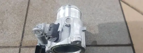 Land Rover Freelander 2 - LR2 Throttle body valve 