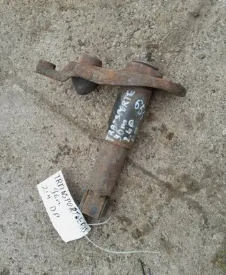 Volkswagen Transporter - Caravelle T4 Front shock absorber/damper