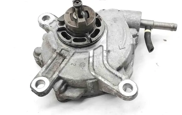 Toyota Avensis T270 Vacuum pump