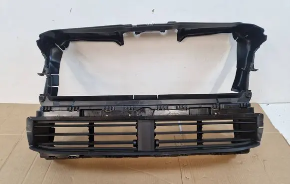BMW 2 Active Tourer U06 Intercooler air guide/duct channel T319980 5A1DA44-09
