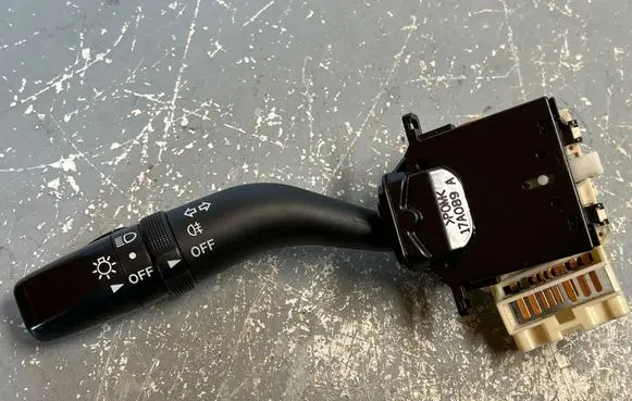 Mazda 6 Indicator stalk 17A089A