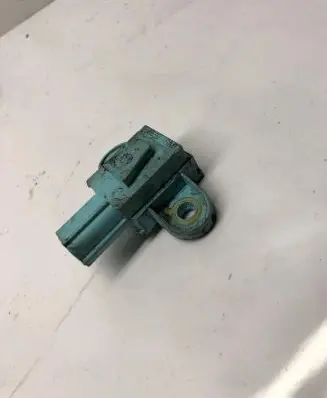 Audi A6 S6 C6 4F Airbag deployment crash/impact sensor 4F0955557