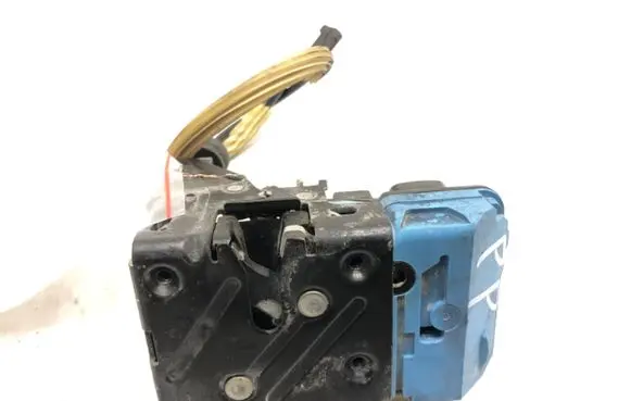 Volvo S60 Front door lock