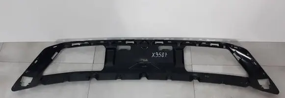Volkswagen Amarok Front bumper skid plate/under tray 2H6071003