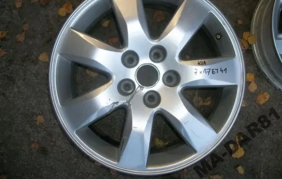 KIA Sorento R17 alloy rim 