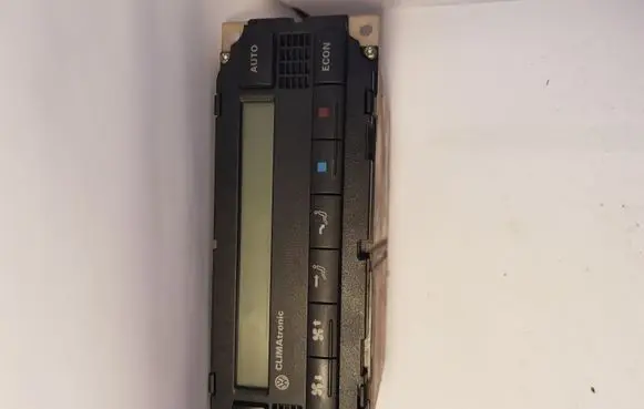 Volkswagen PASSAT B5 Climate control unit 5HB00761710 3B1904044B