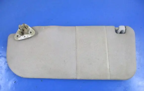 Mitsubishi Galant Sun visor