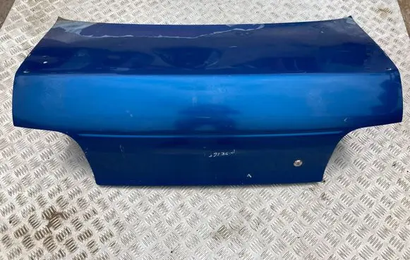 Subaru Impreza I Tailgate/trunk/boot lid
