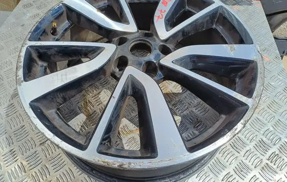 Nissan Qashqai R19 alloy rim 4ES3B